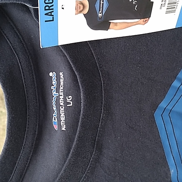 Champion men's tee large, navy blue short sleeve NWOT - Picture 4 of 4